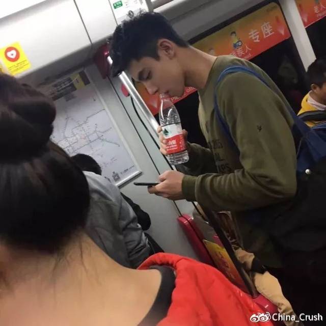 谁说中国无帅哥?偷拍101位路人小哥哥