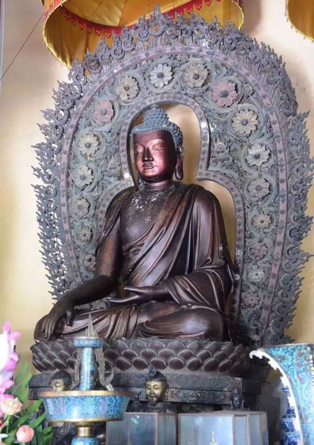 阿弥陀佛像 洛阳白马寺藏 元代 干漆夹苎