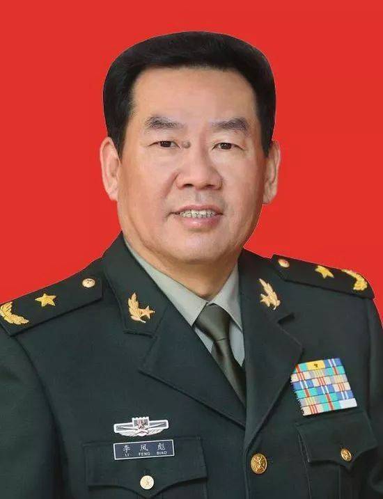 本轮军改开始后,李凤彪出任中部战区副司令员兼参谋长.