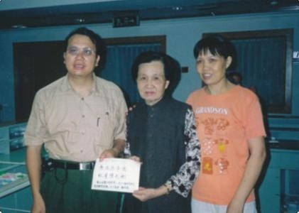 杨月花原本应该叫毛金花,她是毛主席长女,从小流离失所,一生之和父亲