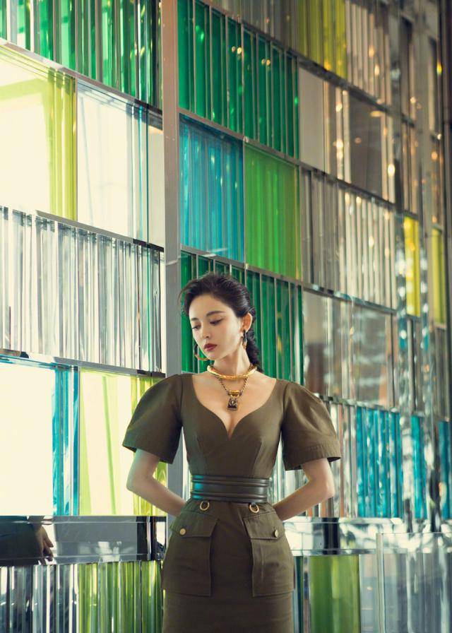 搞笑gif趣图:现在开始做小龙虾第十套广播体操