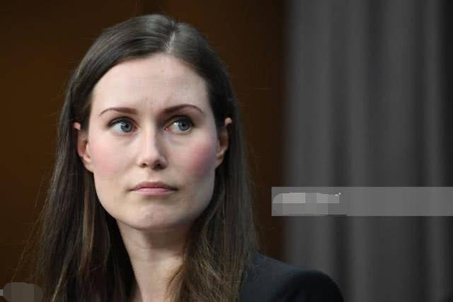 芬兰34岁新任女总理真迷人!笑起来就是萌妹子,皮肤零瑕疵惹人羡