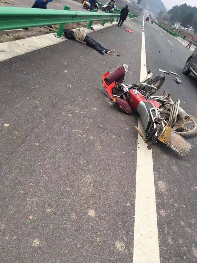 昨天南部定升公路发生车祸,两人死亡(图)