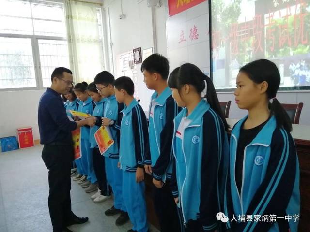 这20个梅州学校校服最好看!有你的学校吗?