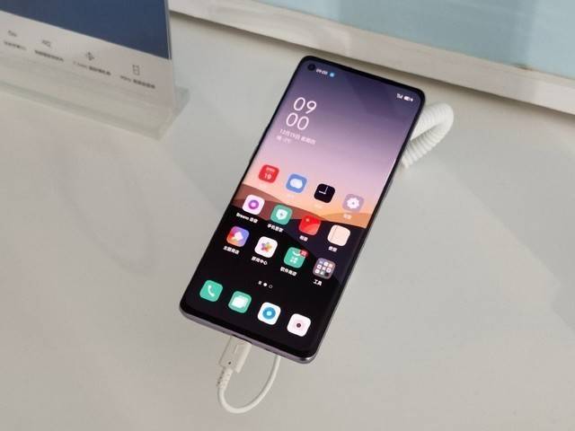 OPPO Reno6 5G充电器,opporeno5充电器参数 oppo reno3 pro真机上手图曝光 下周正式发布