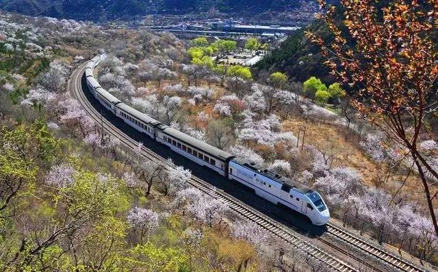 s2线时刻表2019 京郊铁路s2