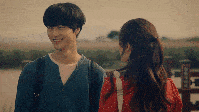 为北纬39°37′～43°28′,东经109°16′～114°49′,东西长458公里