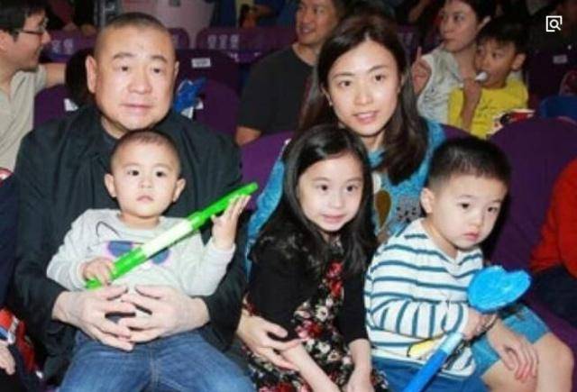 "最帅豪二代"刘銮雄之子,家产占比第二,不爱女星常吃