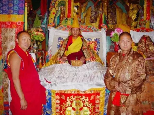 藏文化西藏活佛轮回转世的神秘法则