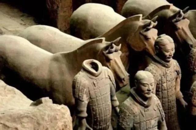 看过秦始皇兵马俑的人,只会有一种感受:震撼,服气!