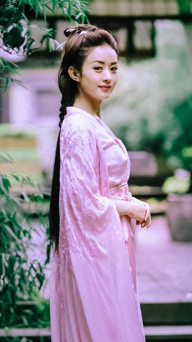 明星赵丽颖古装照片:清纯可爱,温柔体贴,气质高雅,美丽动人