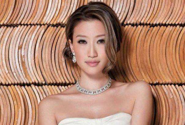 谢婷婷产后晒照身材大好,发动态表白女儿,疑内涵谢霆锋不负责?
