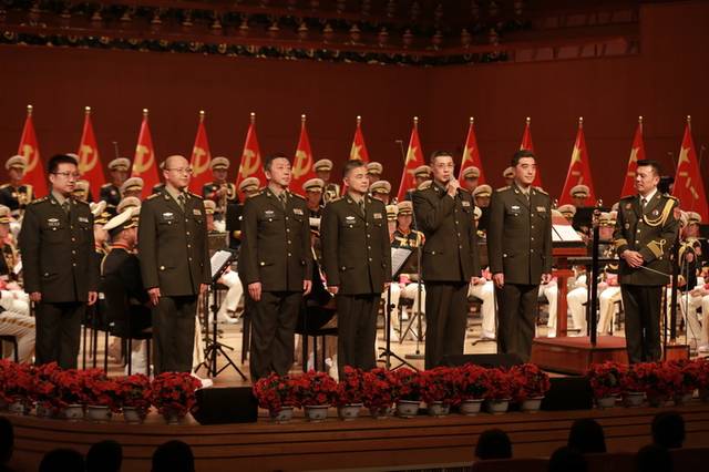 国成立70周年典礼阅兵曲音乐会在京举行