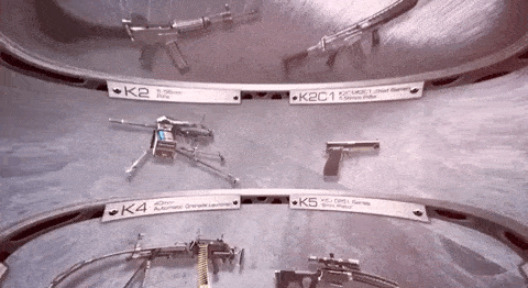 枪械之前壹哥有介绍过韩国的大宇公司的k-11战略步枪和usas-12霰弹枪