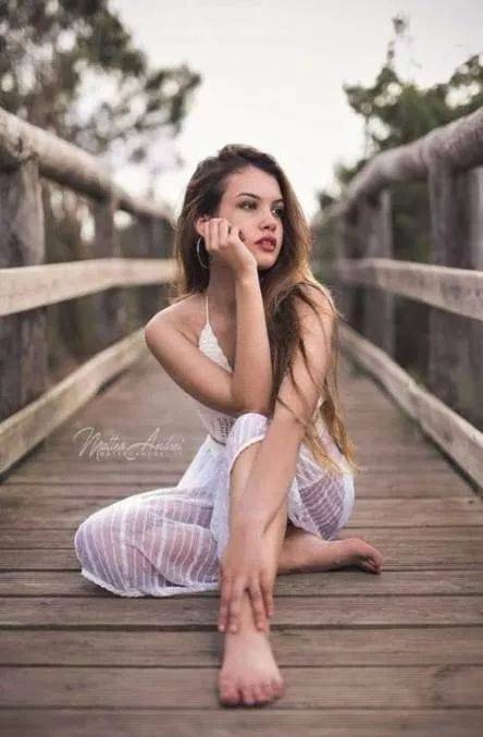 拍照手不知道怎么放9个手部拍照技巧教你拍出自然好看照片