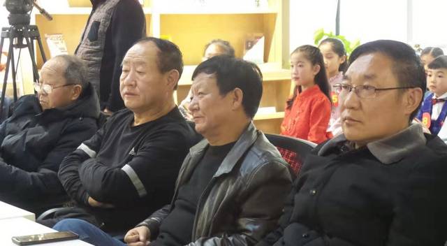 新乡市篮球协会副主席朱东美,知名作家孙兴,封丘县人大办公室原主任郭