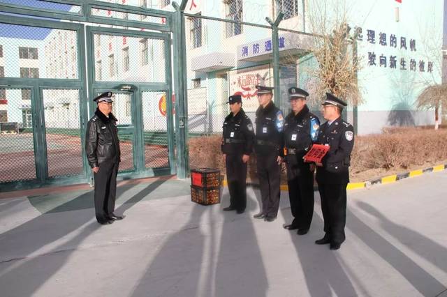 柴达木监狱党委慰问基层一线民警职工