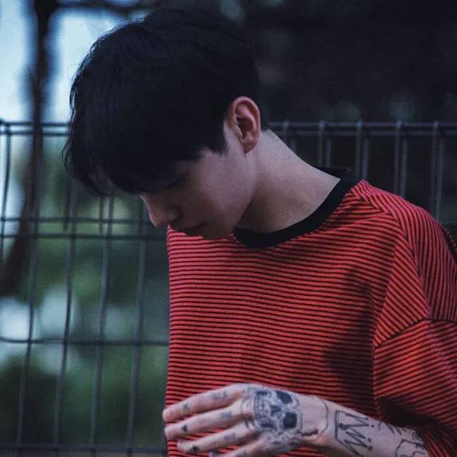 头像| 生活处处是坎坷 笑到最后是大哥