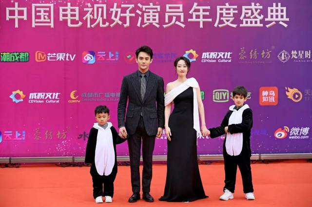 世纪博湾艺人李润泽携手刘敏涛,王凯亮相第六届中国电视好演员年度