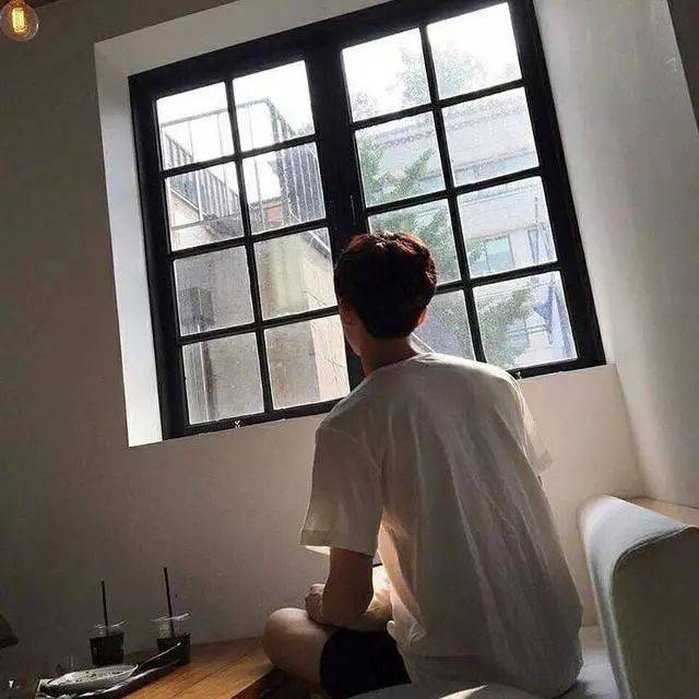 头像| 但愿日子清静,抬头遇见的都是柔情
