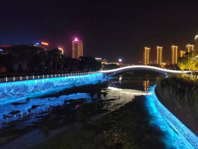 龙津湖公园惊艳升级,夜景美轮美奂,先睹为快