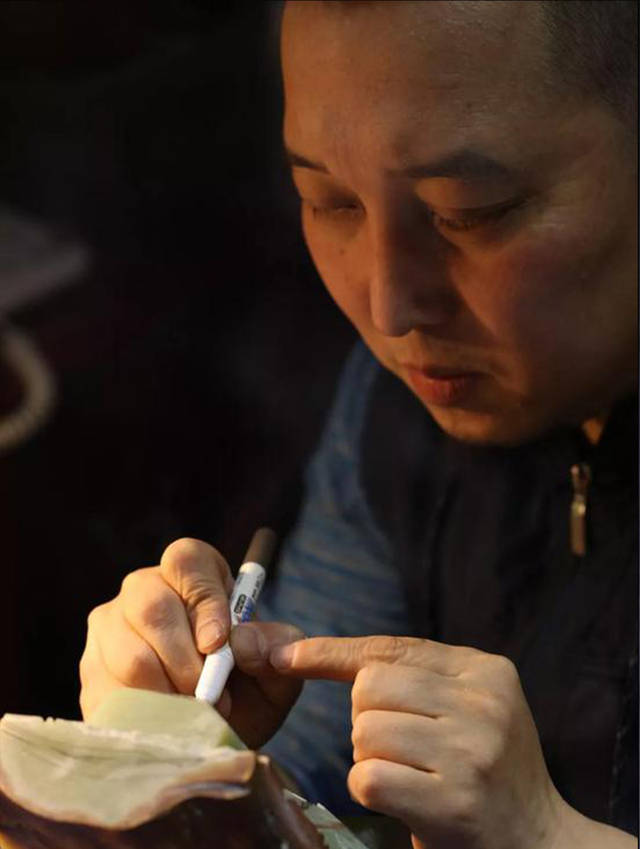 玉雕大师——崔磊