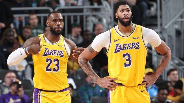 NBA常规赛视频直播:湖人vs尼克斯 詹姆斯继续