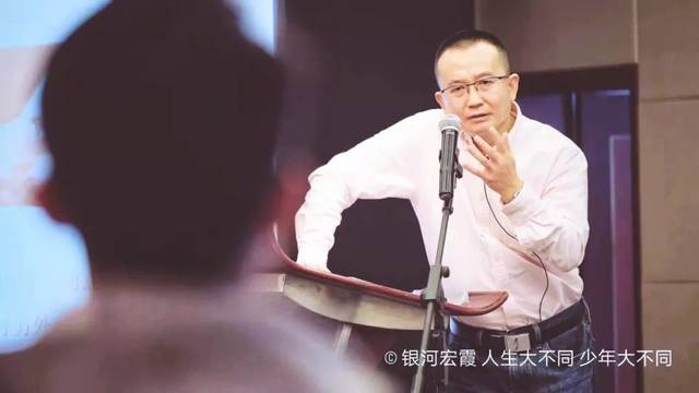 李银河,曾奇峰教你兵来将挡:过年被催婚?婚姻变无性?不怕!