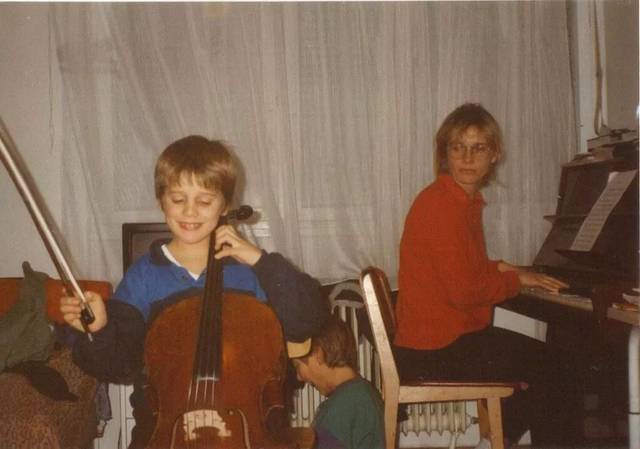 比卢卡要大一岁的斯蒂潘·豪瑟,同样出身于克罗地亚的一个音乐世家.