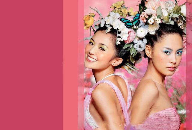 twins组合变化大,一个恋爱美少女,一个结婚一身"幸福肥"