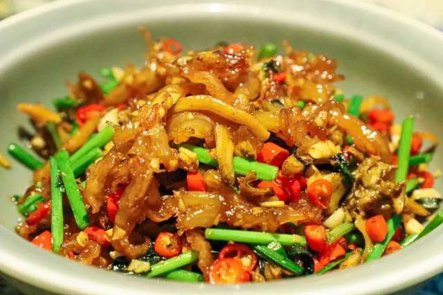 酸豆腐的牛蛙+鸭脚筋铁板肉+河蚌辣味须+图片时蔬仔+清炒鱿鱼!嘎鱼土豆汤农家图片