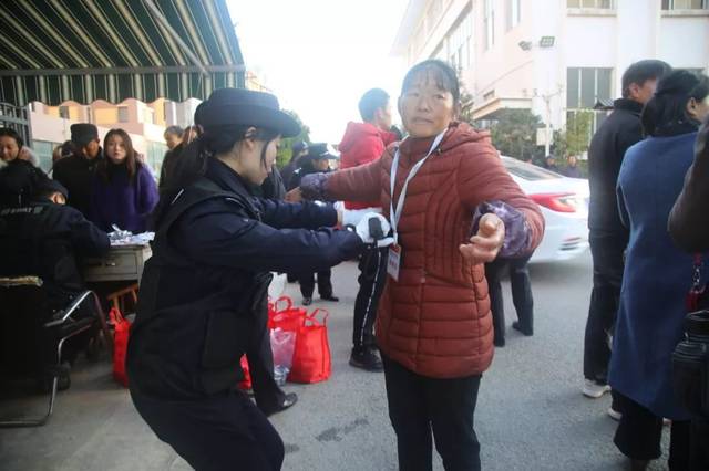 巍山县法院公开审理26名被告人涉恶犯罪案件,将择期宣判!