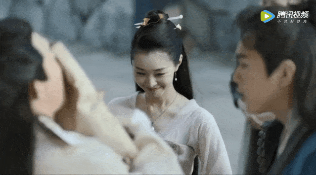 壁纸 动物 狗 狗狗 639_355 gif 动态图 动图