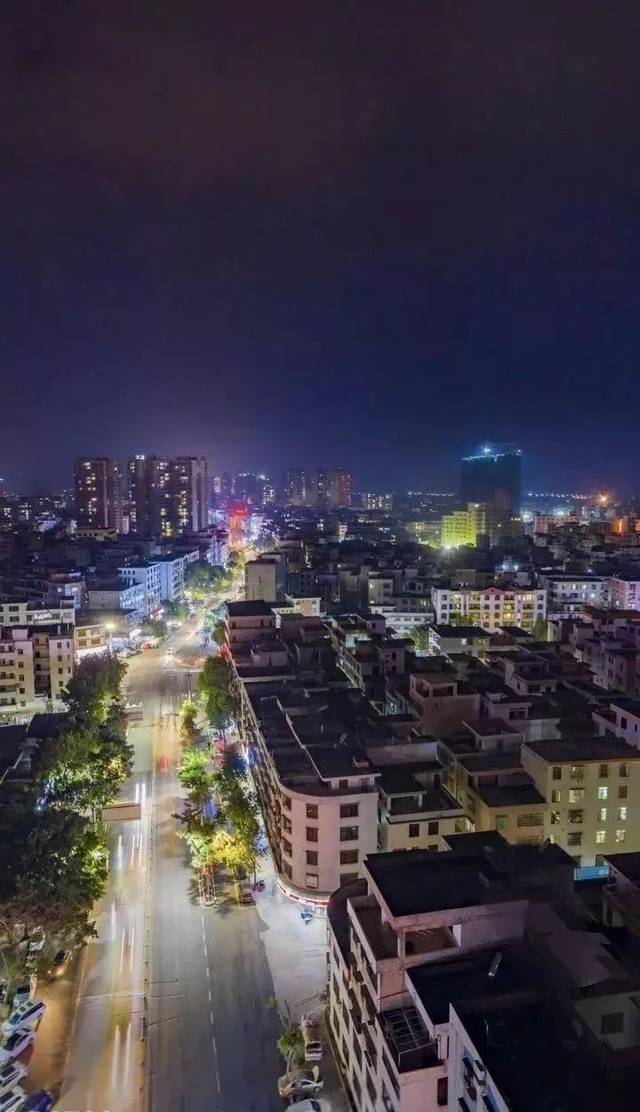 太美了!改造完成后的罗定城雕夜景