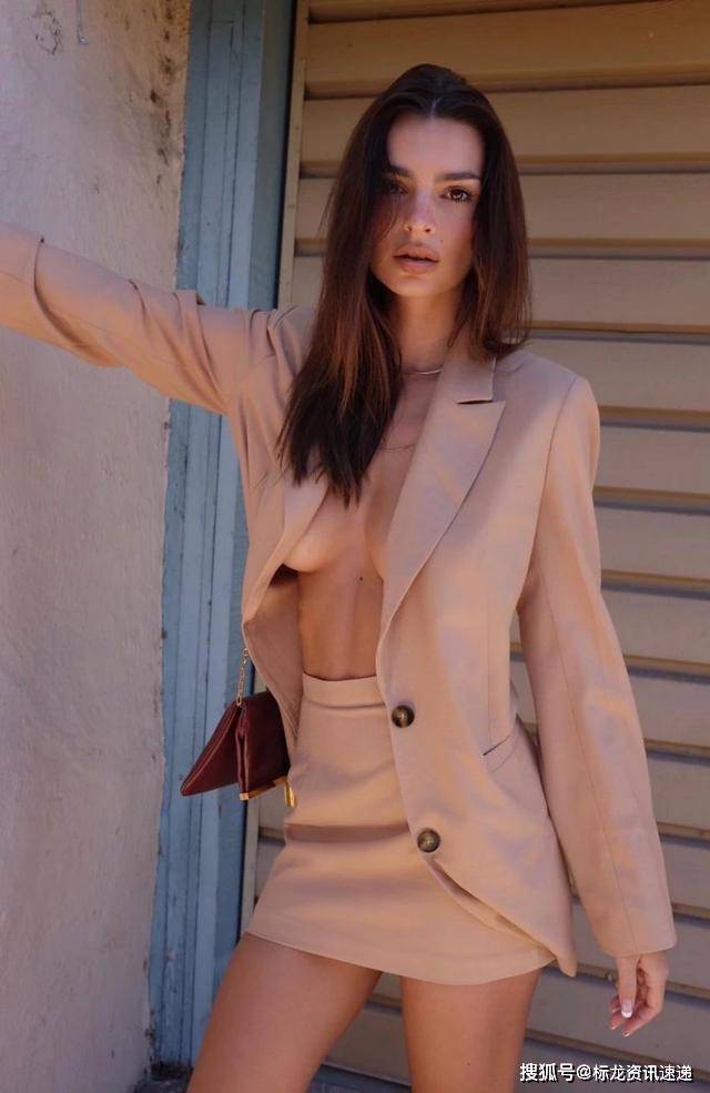 大胸女孩穿衣服不时髦?瞧瞧吉娜·爱丽丝