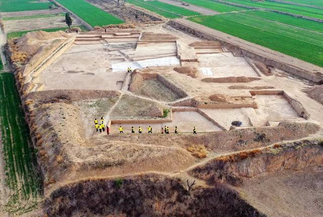 因此,认为"  陶寺遗址是夏早期都城夏墟",是有历史依据的.