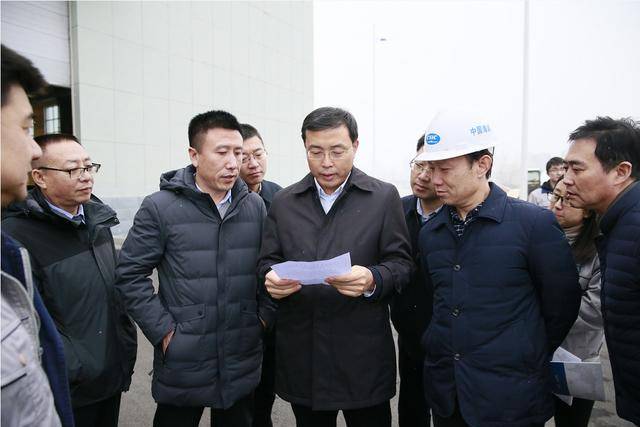 市政府副秘书长李东升,市工信局(国资委)局长田志军,市科技局局长郑泽