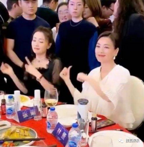 娱乐日报|exo金钟大结婚;威廉哈里疑断绝关系;魏骏杰妻子被曝出轨