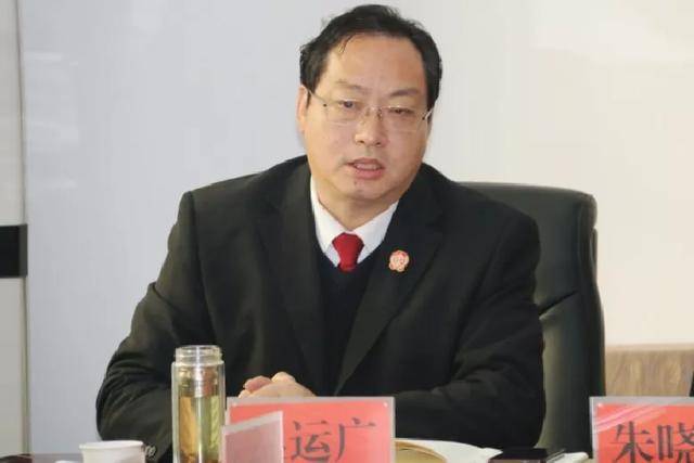 南召法院举行新任员额法官,法律职务人员宪法宣誓仪式
