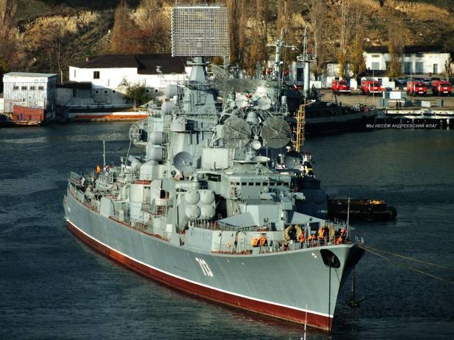 原创俄海军万吨战舰退役,曾是核潜艇杀手,姐妹舰装有世界上首种垂发