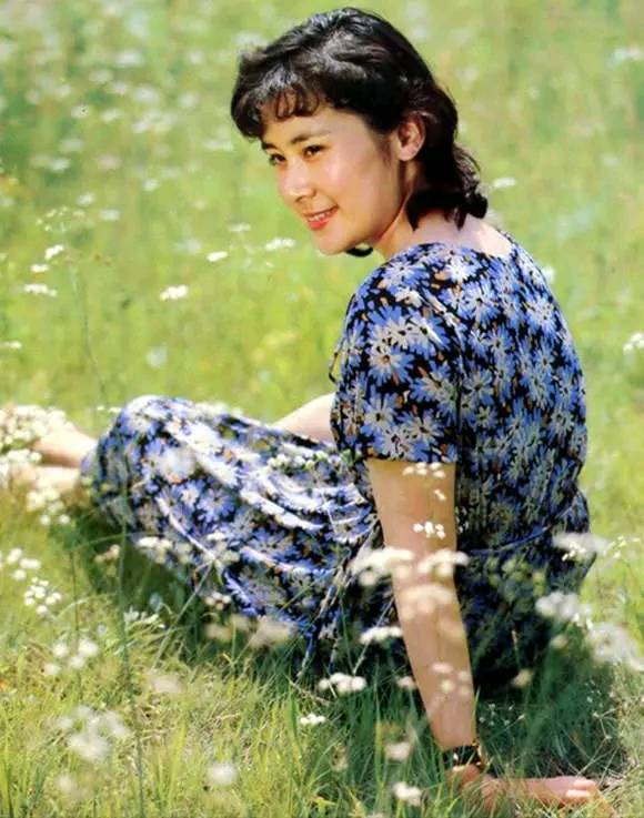 国家一级演员肖雄,因事业发展和老公离婚,今60多岁仍旧孤身一人