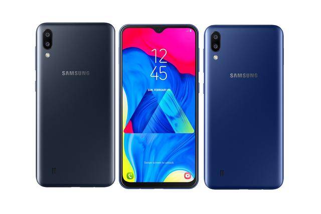 三星galaxy m10(340万越南盾)(约1020元)