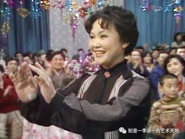 李谷一 放歌春晚《难忘今宵》之一 1983年春晚