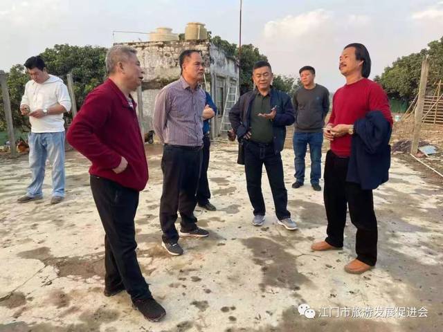 台山市劲之杰生态农业科技发展有限公司董事长朱唤楠向调研组一行详细