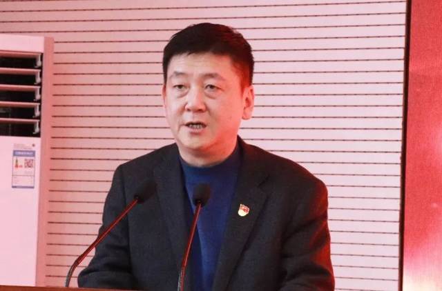 清丰县委副书记潘奇峰在最美马村人颁奖大会上讲话