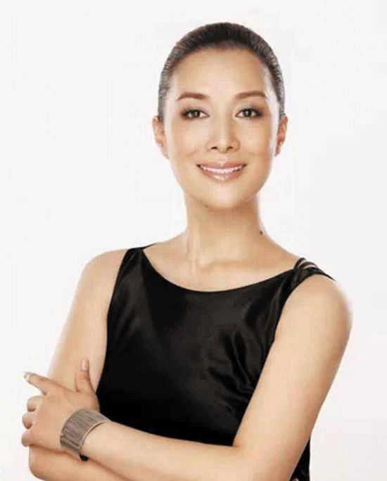 茅威涛与老公郭晓男,是互相扶持,相濡以沫的一对佳偶