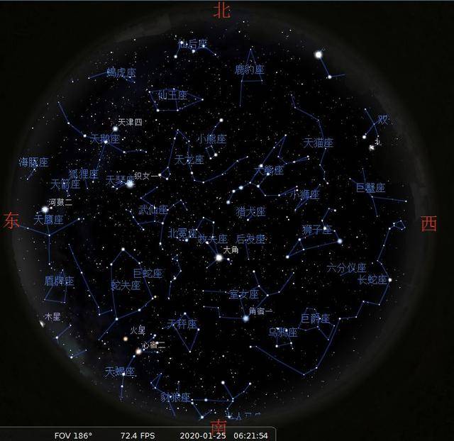 在上面星图所示的时刻,夏季的蓝白色亮星织女星正从几乎正西北