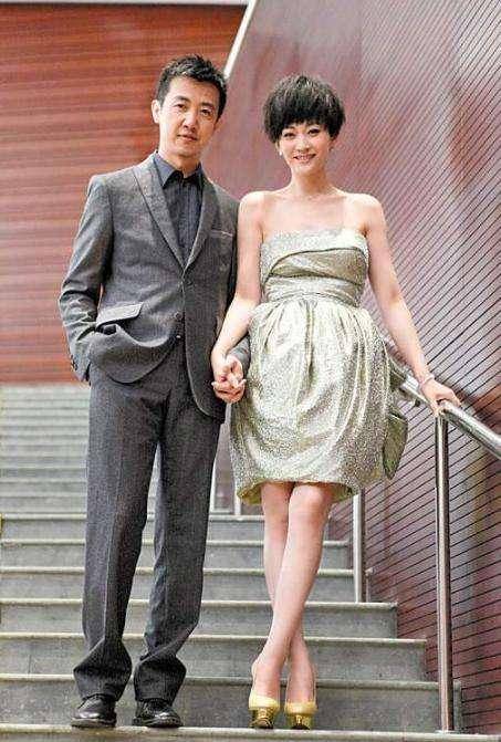 44岁梅婷罕见晒子女近照,一双儿女俊俏软萌,二婚7年生活很幸福