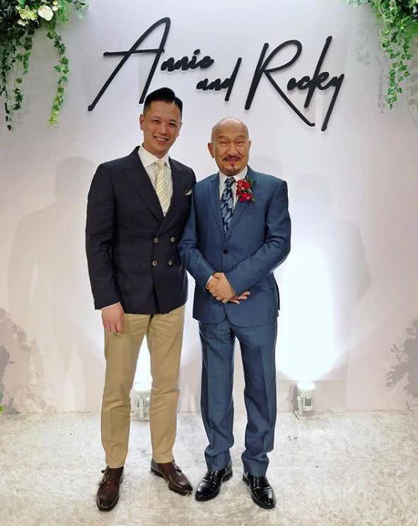 不同于老爸麦嘉, 儿子rocky是一个 拥有高颜值的型男,并且头发和胡子