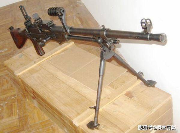 原创二战时英国的主力机枪:维克斯机枪加9码弹链,所向无敌